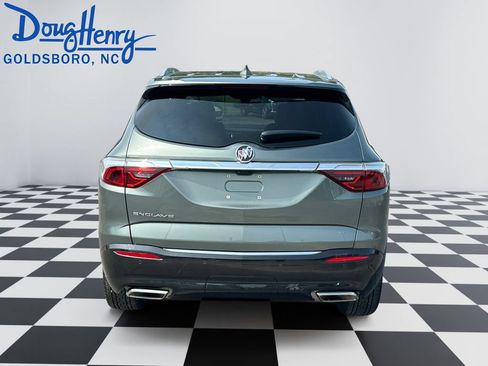 Used 2024 Buick Enclave Essence w/ Experience Buick Package FWD image 4