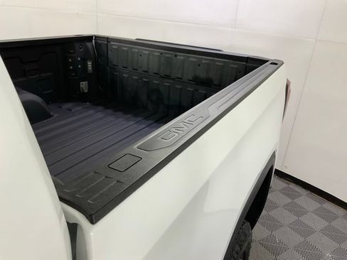 Used 2022 GMC Sierra 1500 AT4X AWD/4WD image 40