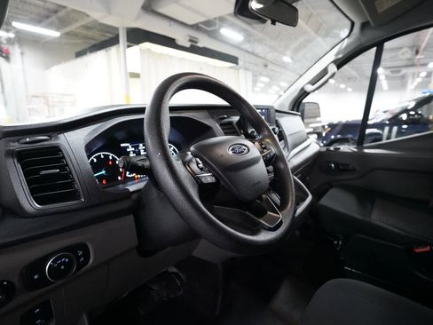 Used 2024 Ford Transit 250 Low Roof AWD w/ Exterior Upgrade Package image 8