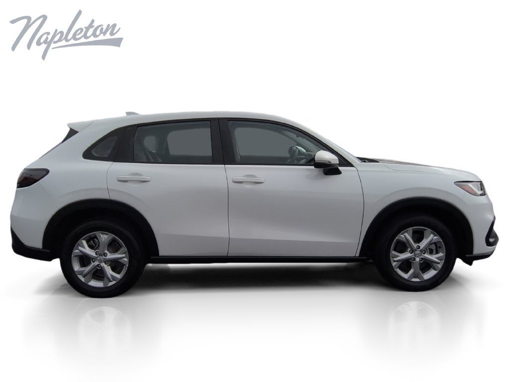 Used 2024 Honda HR-V LX image 7