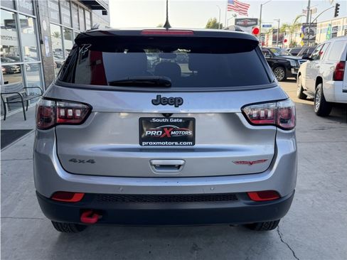 Used 2019 Jeep Compass Trailhawk w/ Leather Interior Group AWD/4WD image 5