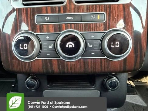 Used 2017 Land Rover Range Rover Supercharged AWD/4WD image 13
