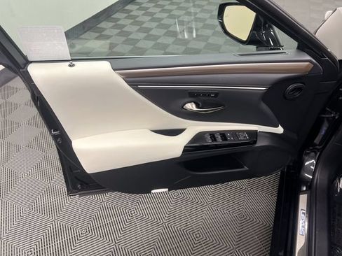 Certified 2023 Lexus ES 350 F Sport w/ Accessory Package (Z2) FWD image 9