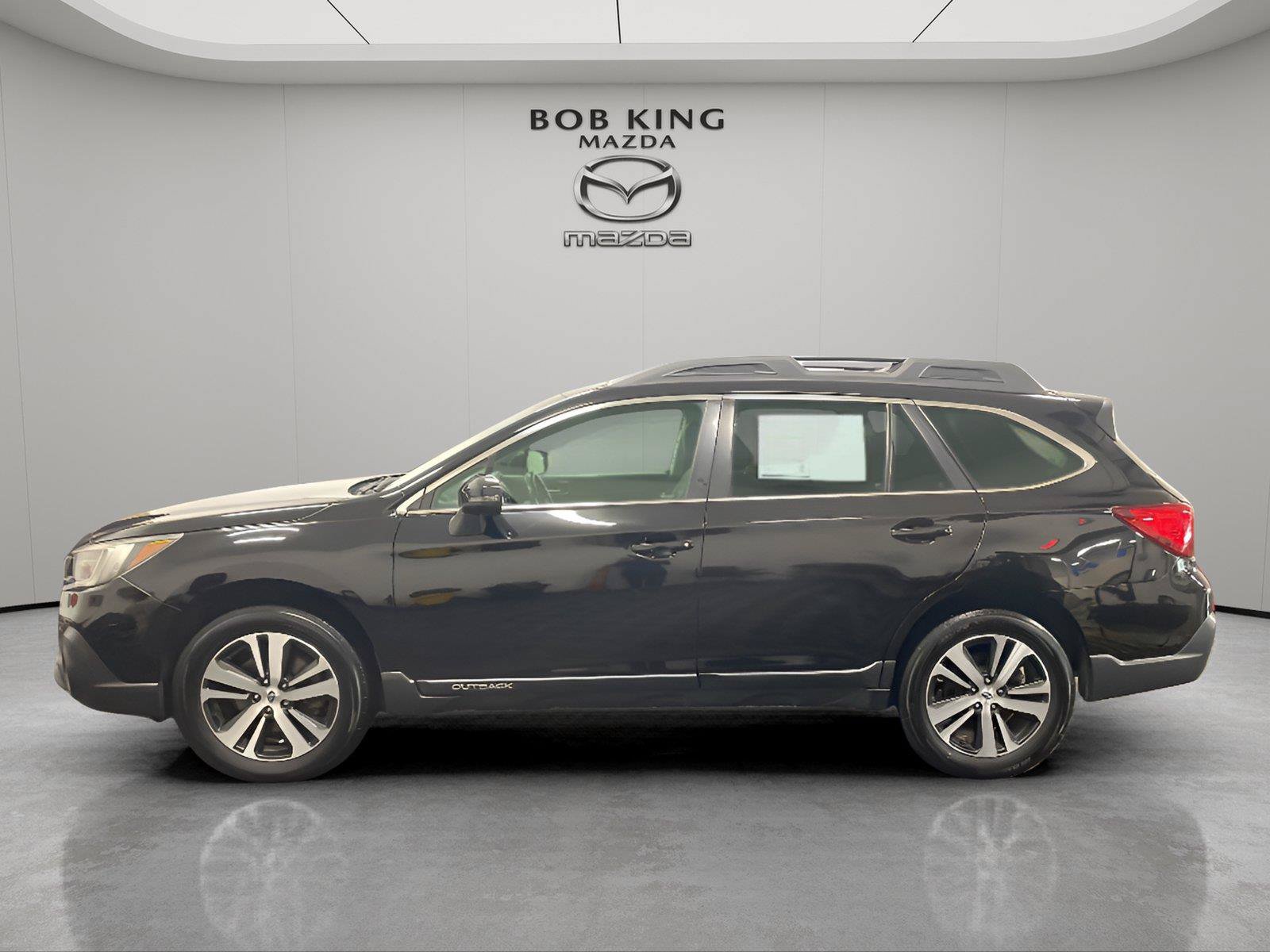 Used 2019 Subaru Outback 2.5i Limited AWD/4WD image 2