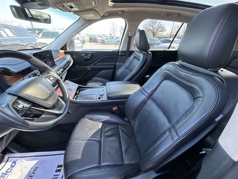 Used 2024 Lincoln Aviator Reserve image 11