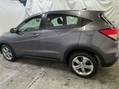 Used 2021 Honda HR-V LX image 6