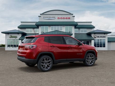 New 2026 Jeep Compass Latitude image 5
