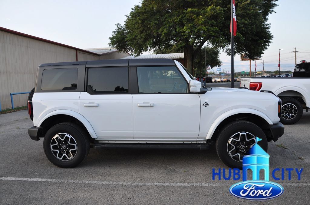 Used 2024 Ford Bronco Outer Banks AWD/4WD image 6