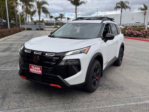 New 2026 Nissan Rogue SV AWD/4WD image 4