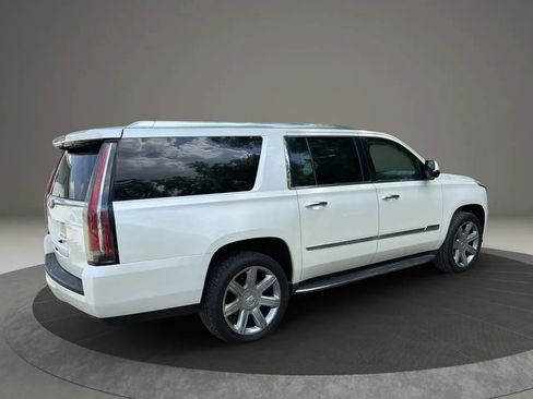 Used 2015 Cadillac Escalade ESV Luxury AWD/4WD image 13