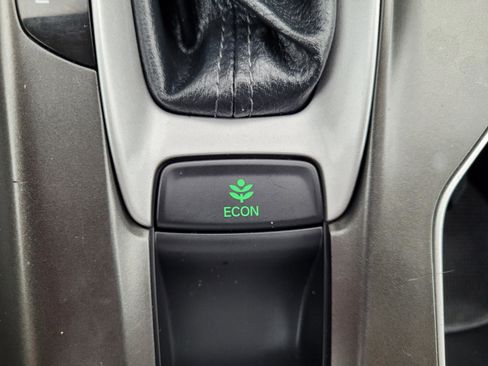 Used 2020 Honda Accord LX image 24
