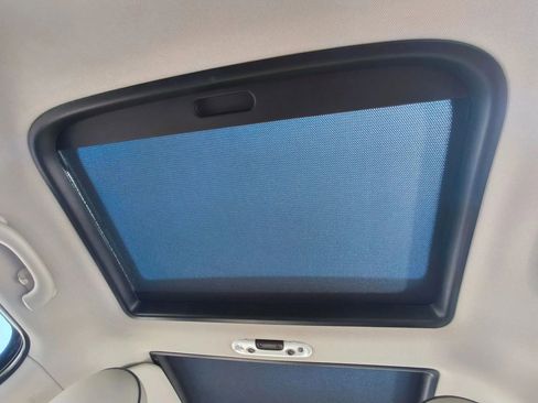 Used 2020 MINI Cooper 4-Door Hardtop w/ Signature Upholstery Package image 21