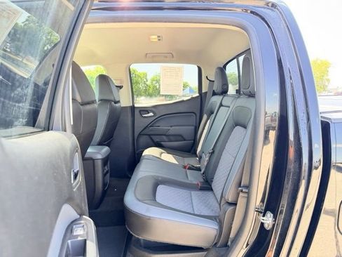 Used 2018 Chevrolet Colorado Z71 AWD/4WD image 8
