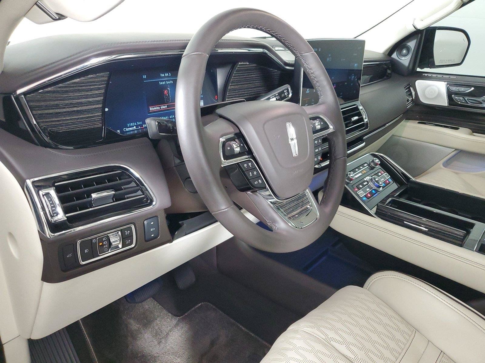 Used 2024 Lincoln Navigator Black Label AWD/4WD image 22