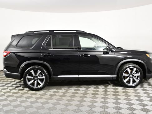 Certified 2023 Honda Pilot Touring image 5