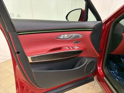 Used 2026 Genesis GV70 3.5T Sport Prestige image 9