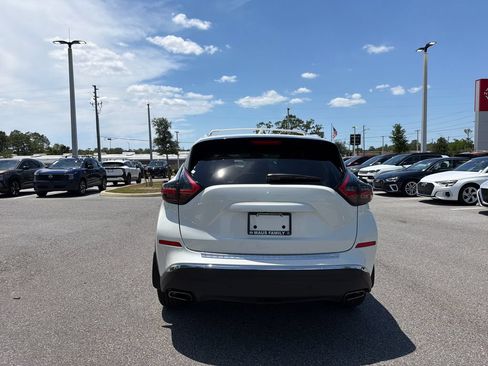 Certified 2022 Nissan Murano SL w/ Cargo Package FWD image 6