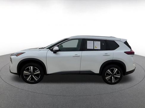 Used 2026 Nissan Rogue SL AWD/4WD image 7