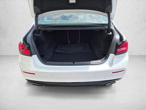 Used 2023 BMW 540i w/ Premium Package RWD image 6
