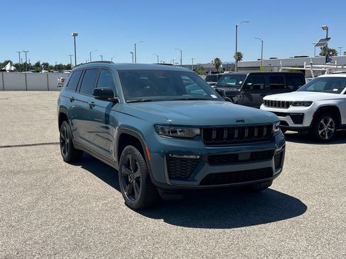 New 2026 Jeep Grand Cherokee L Limited w/ Limited Altitude Package RWD image 10