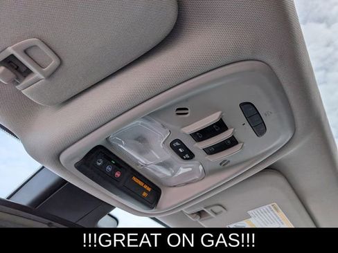 Used 2021 Buick Encore GX Essence w/ Experience Buick Package FWD image 31
