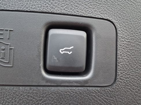 Certified 2026 Lincoln Corsair Premiere AWD/4WD image 29