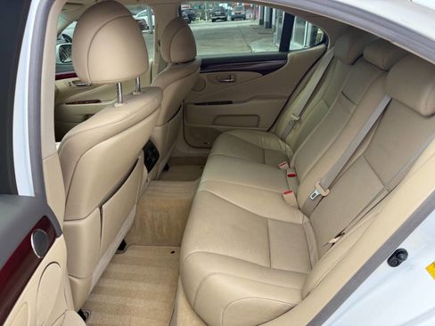 Used 2008 Lexus LS 460 image 10
