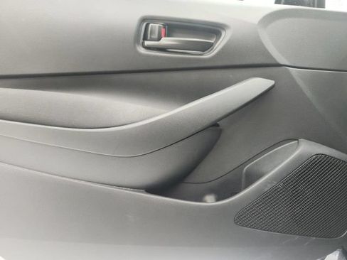 Used 2026 Toyota Corolla LE FWD image 11
