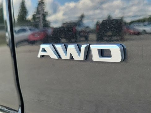 Certified 2023 Cadillac XT4 Premium Luxury w/ Technology Package image 7