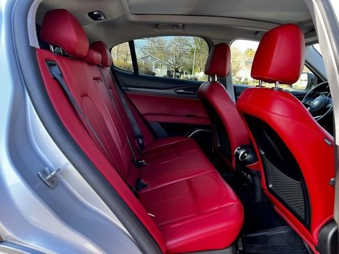 Used 2020 Alfa Romeo Stelvio Ti w/ Nero Edizione image 22