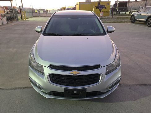 Used 2015 Chevrolet Cruze LT image 4