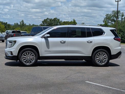 Used 2024 GMC Acadia Denali FWD image 6