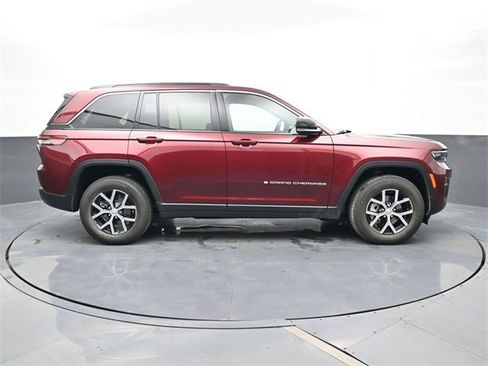 Used 2024 Jeep Grand Cherokee Limited w/ Trailer Tow Package image 22