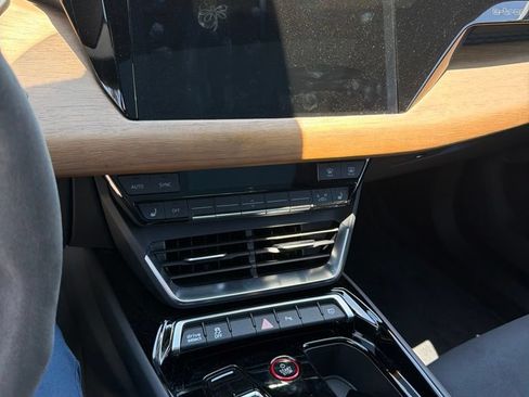 Certified 2023 Audi e-tron GT Premium Plus AWD/4WD image 7