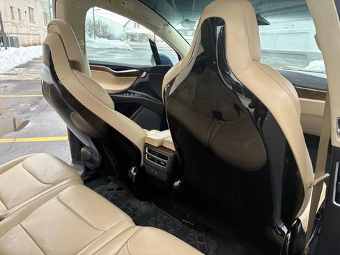 Used 2017 Tesla Model X 100D AWD/4WD image 17