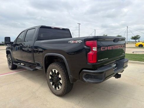 Used 2020 Chevrolet Silverado 2500 Custom w/ Custom Value Package AWD/4WD image 9