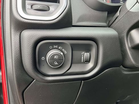 New 2026 RAM 2500 Big Horn AWD/4WD image 13