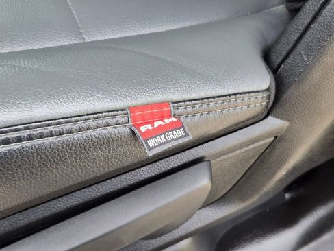 Used 2019 RAM 3500 Tradesman RWD image 13