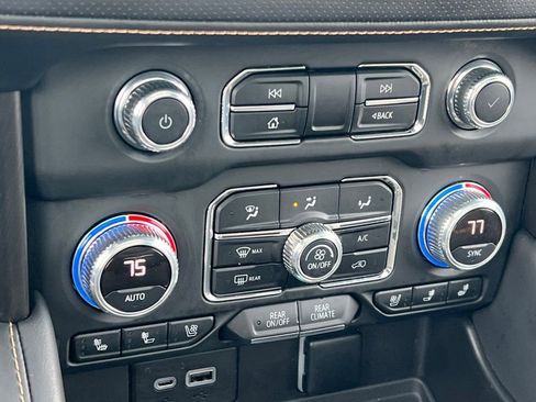 Used 2022 GMC Yukon XL AT4 w/ Max Trailering Package image 18