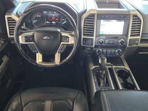Used 2018 Ford F150 Platinum w/ Equipment Group 701A Luxury AWD/4WD image 32