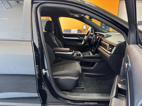 Used 2025 GMC Terrain Elevation AWD/4WD image 18