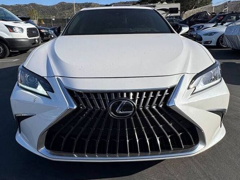 Used 2024 Lexus ES 300h w/ Premium Package FWD image 5