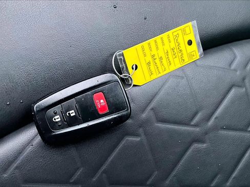 Used 2024 Toyota RAV4 Adventure image 14