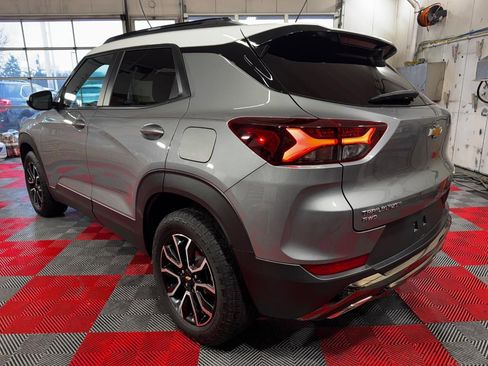 Used 2023 Chevrolet TrailBlazer ACTIV w/ Convenience Package image 5