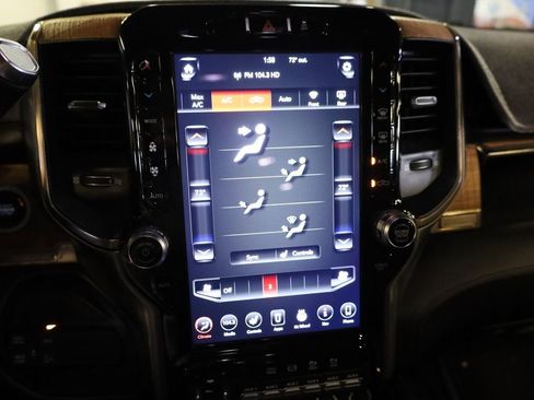 Used 2019 RAM 2500 Limited image 28