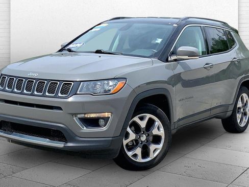 Used 2020 Jeep Compass Limited AWD/4WD image 12