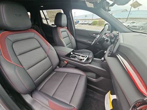 New 2026 Chevrolet Equinox RS w/ Convenience Package III FWD image 28