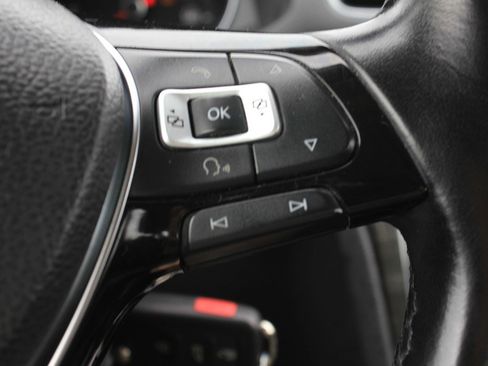 Used 2016 Volkswagen Passat 1.8T image 15