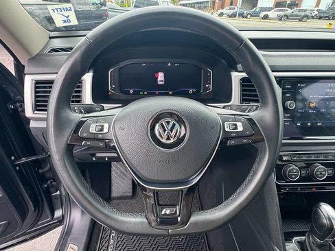 Used 2019 Volkswagen Atlas SEL R-Line AWD/4WD image 18