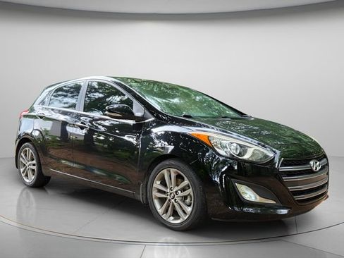 Used 2016 Hyundai Elantra GT w/ Option Group 03 FWD image 5